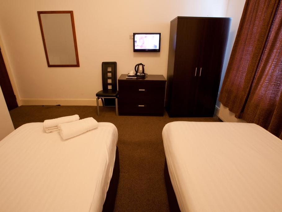 Citybest Hotel Ілфорд Екстер'єр фото