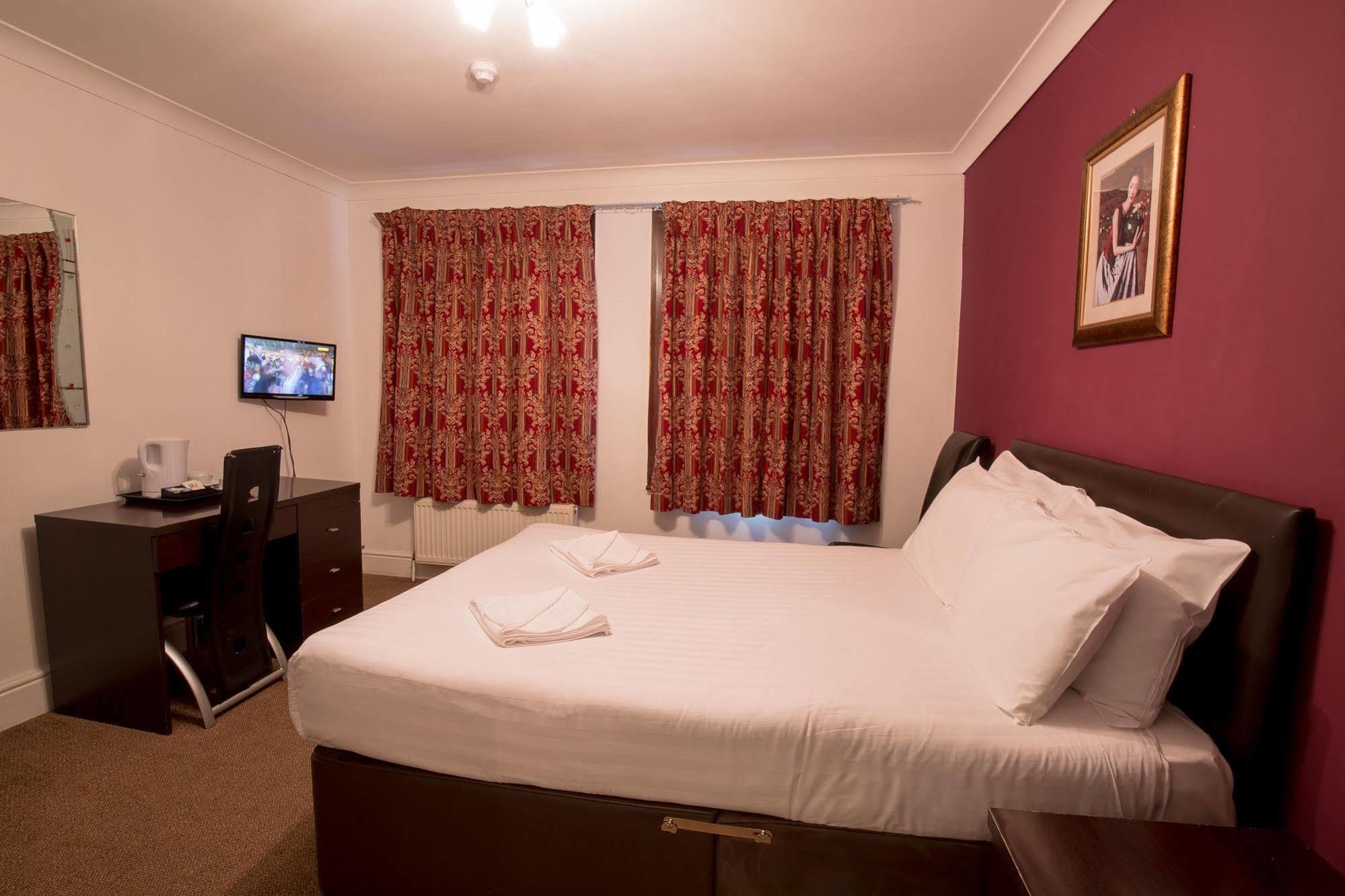 Citybest Hotel Ілфорд Екстер'єр фото