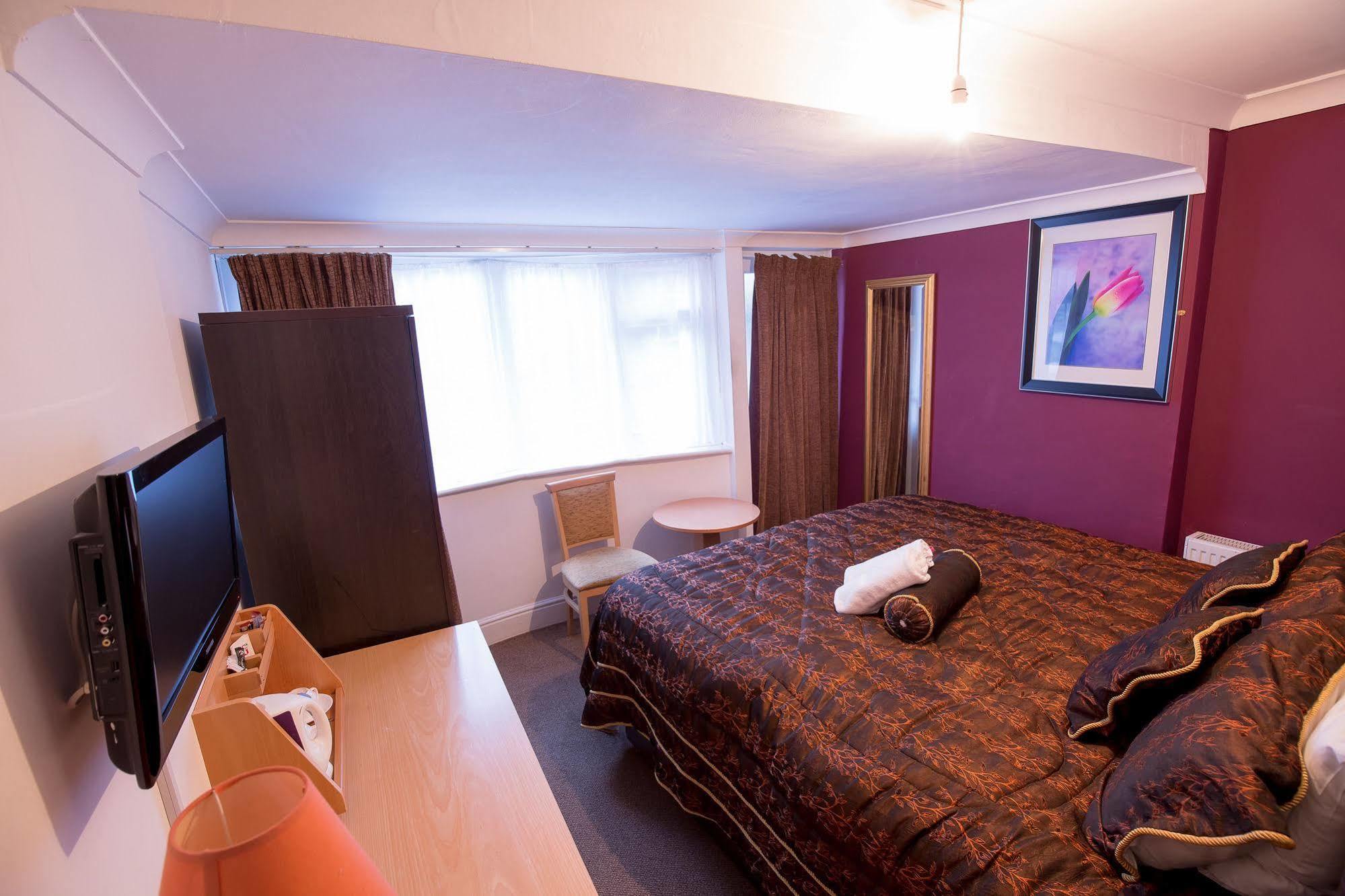 Citybest Hotel Ілфорд Екстер'єр фото